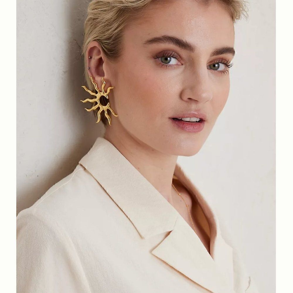 New! Anthro  LYNYER Sunshine Earrings